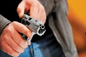Rüyada silah görmek ne demek? Rüyada tabanca görmenin anlamı nedir? rüyada silah almak satmak. Rüyada silah görmek ne demek? Rüyada tabanca görmenin anlamı nedir? rüyada silah almak satmak.