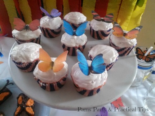 Cupcakes with edible butterflies 