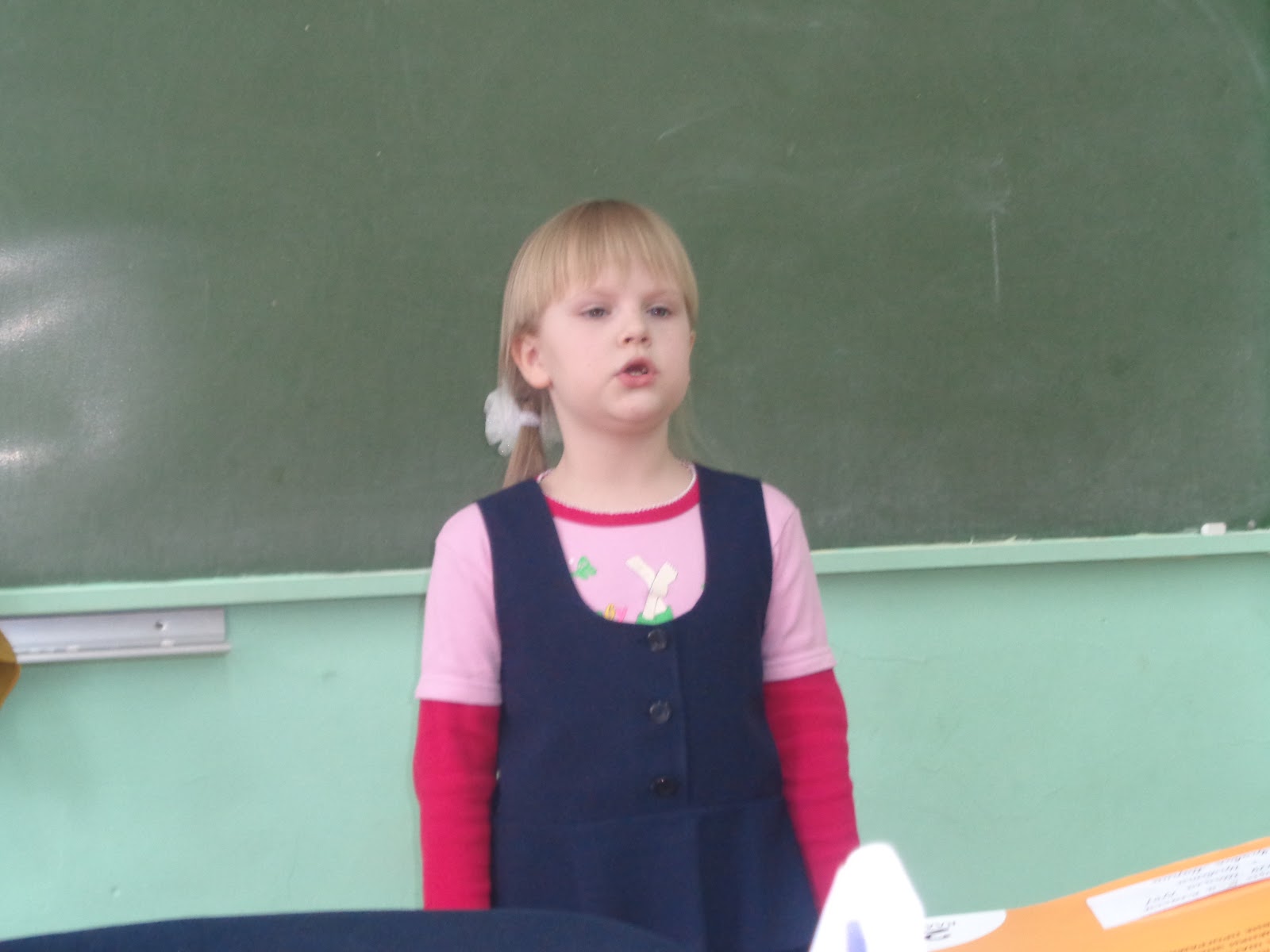 стишок для первоклассника. стихи для первоклашек про школу. лучик для первоклассника. пожелания школьникам. первоклассники читают стихи.