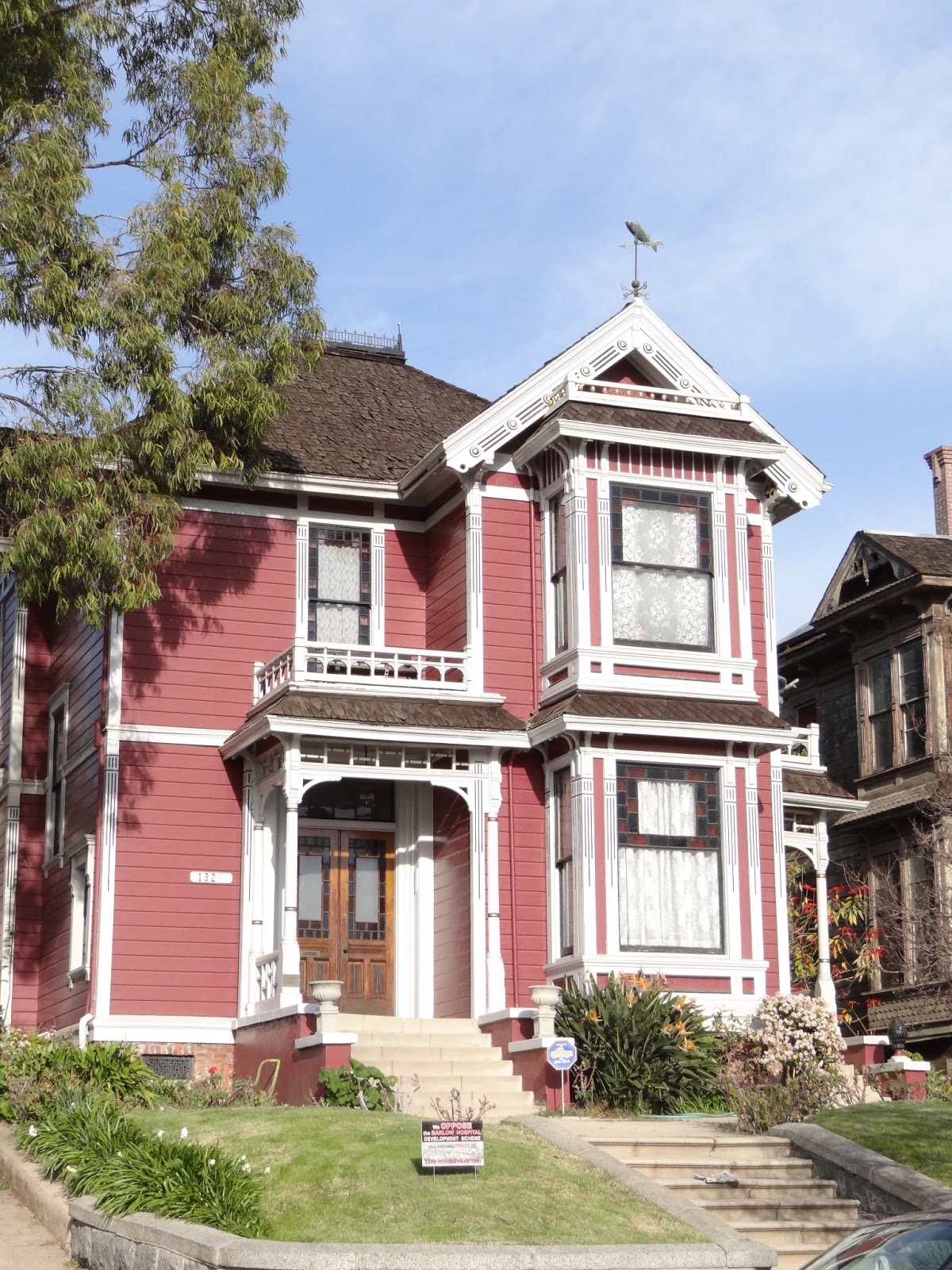 The adventures of LaPuce Angelino Heights L.A., CA January 2013