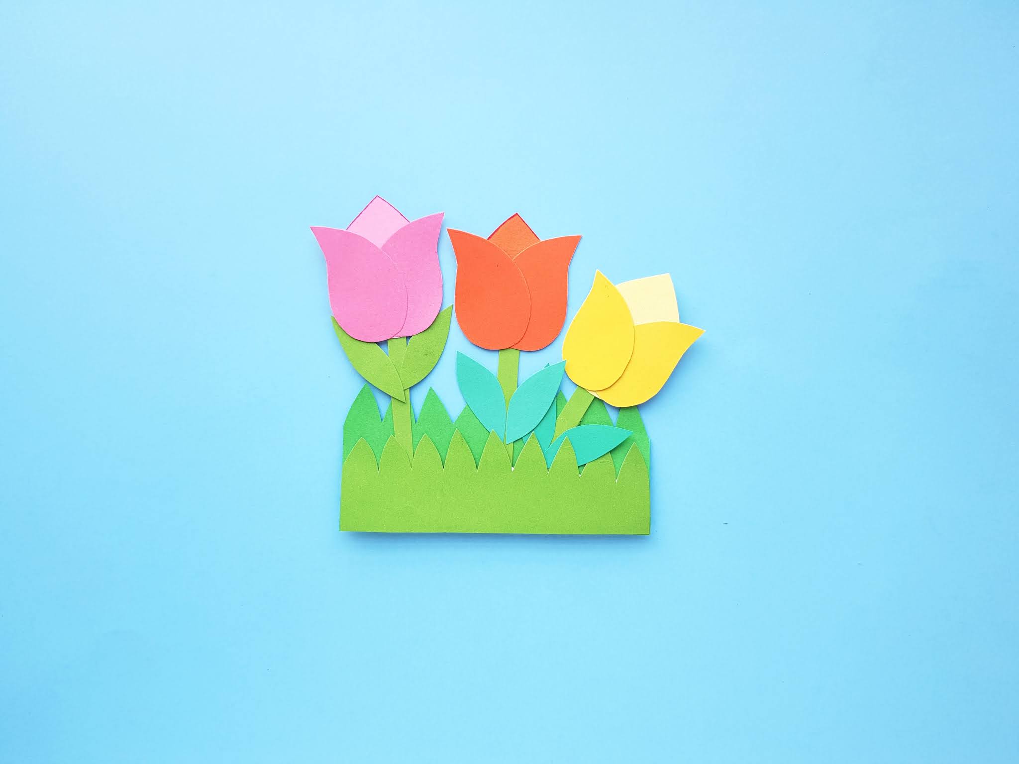 A Beautiful Spring Flowers Tulip Paper Craft for Kids to Make {with