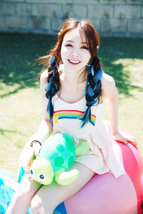 cot toc 2 ben giup ban tre ra chuc tuoi - 16