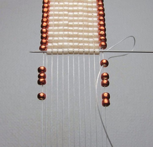 How to Work with a Bead Loom 