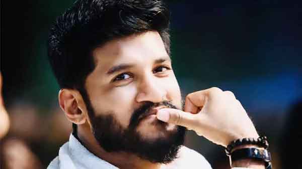 News, Kerala, State, Alappuzha, Car, Car Accident, Police, Vijay Yesudas’ car meets with an accident in Alappuzha
