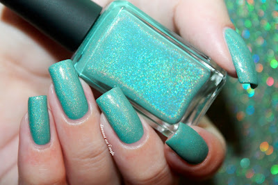 Swatch of the nail polish "Unicorn Symphony" from Chaos & Crocodiles