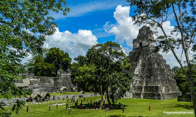 Pirâmides de Tikal, Guatemala - Praça Central e Templo do Grande Jaguar