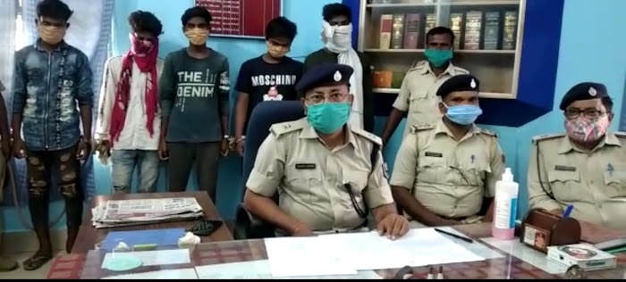 सहरसा (बिहार) : पुलिस ने किया छिनतई गिरोह का भंडाफोड़,गिरोह के 5 सदस्य गिरफ्तार