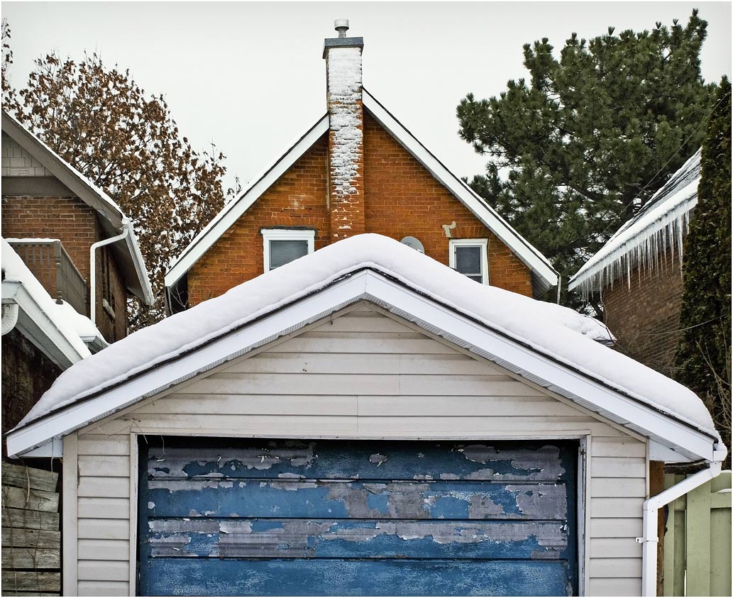 Silverpixel BLUE GARAGE DOOR