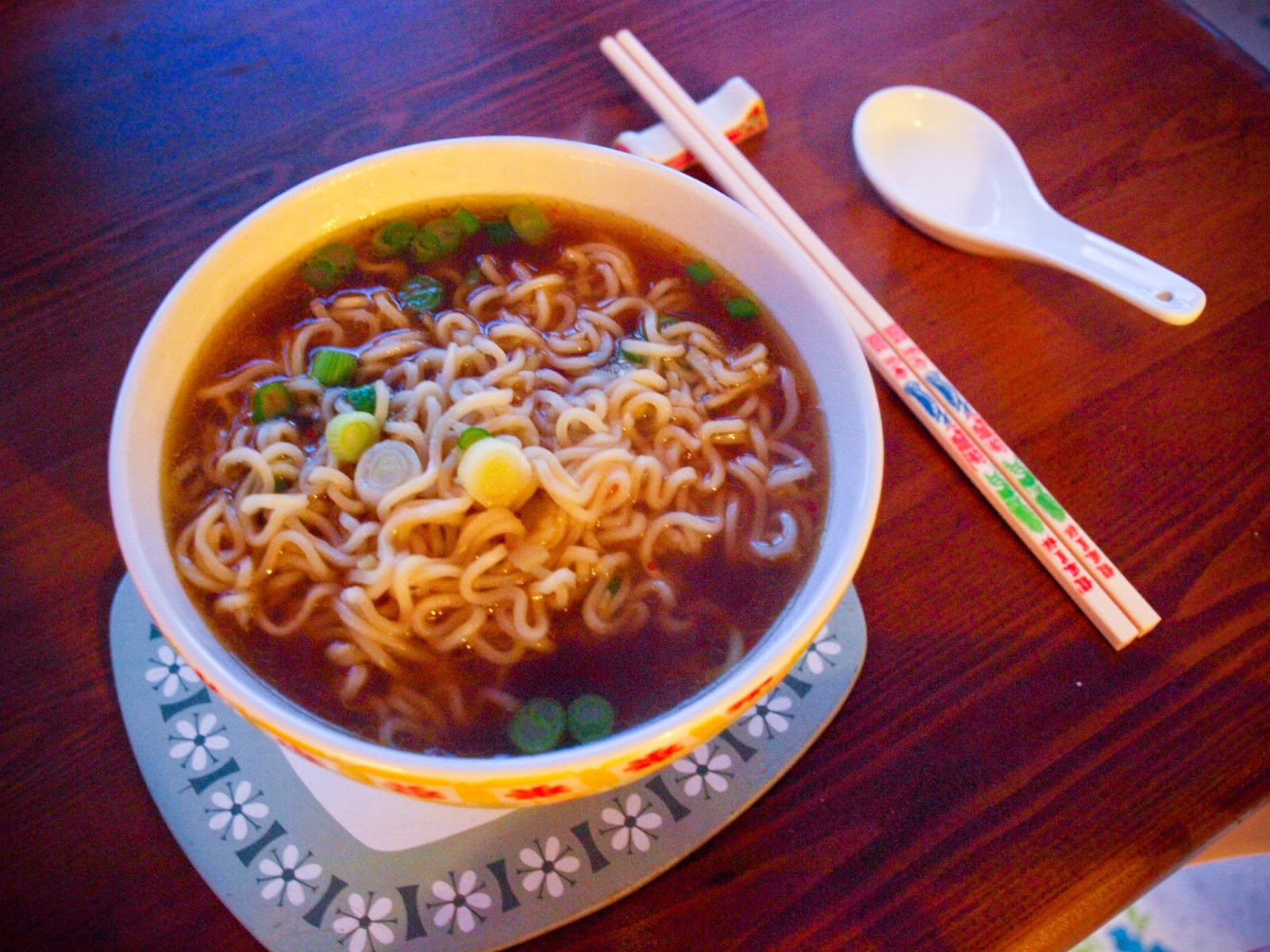 Ералаш лапша. Апша Noodle. Корейская лапша с грибами. Суп лапша грибная. Чонгук Chicken Noodle Soup.
