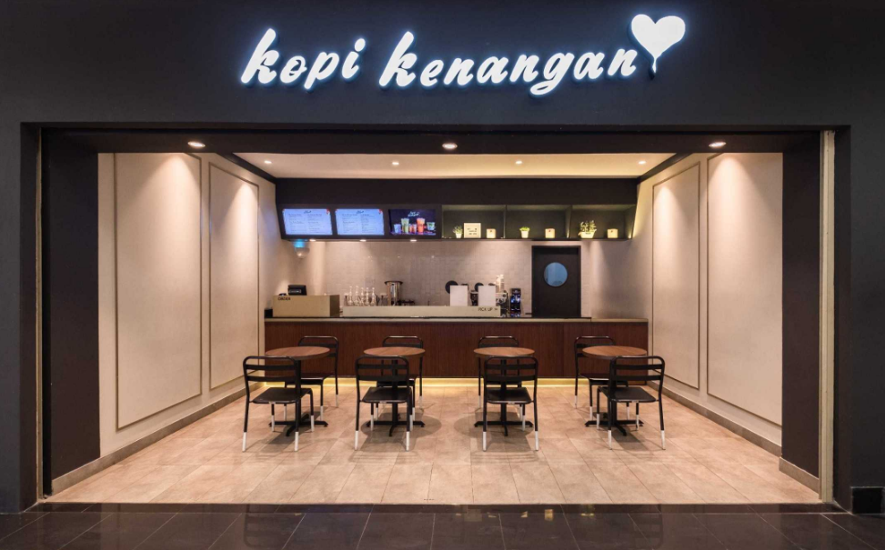 Barista Kopi Kenangan Jatake Tangerang