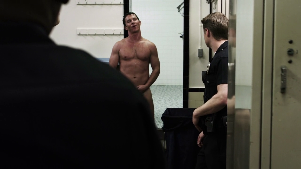 Shawn Hatosy nude in Southland 4-05 "Legacy" .