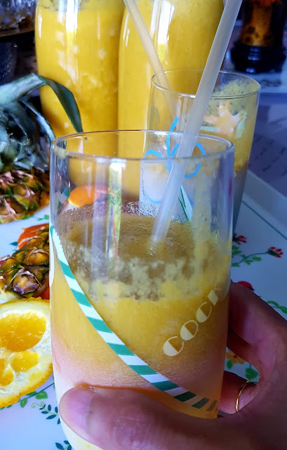 Smoothie d'ananas-orange-menthe;Smoothie d'ananas-orange-menthe