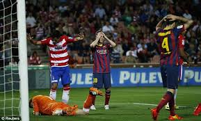 El FC Barcelona tira de Rafinha para ganar al Granada (1-0)
