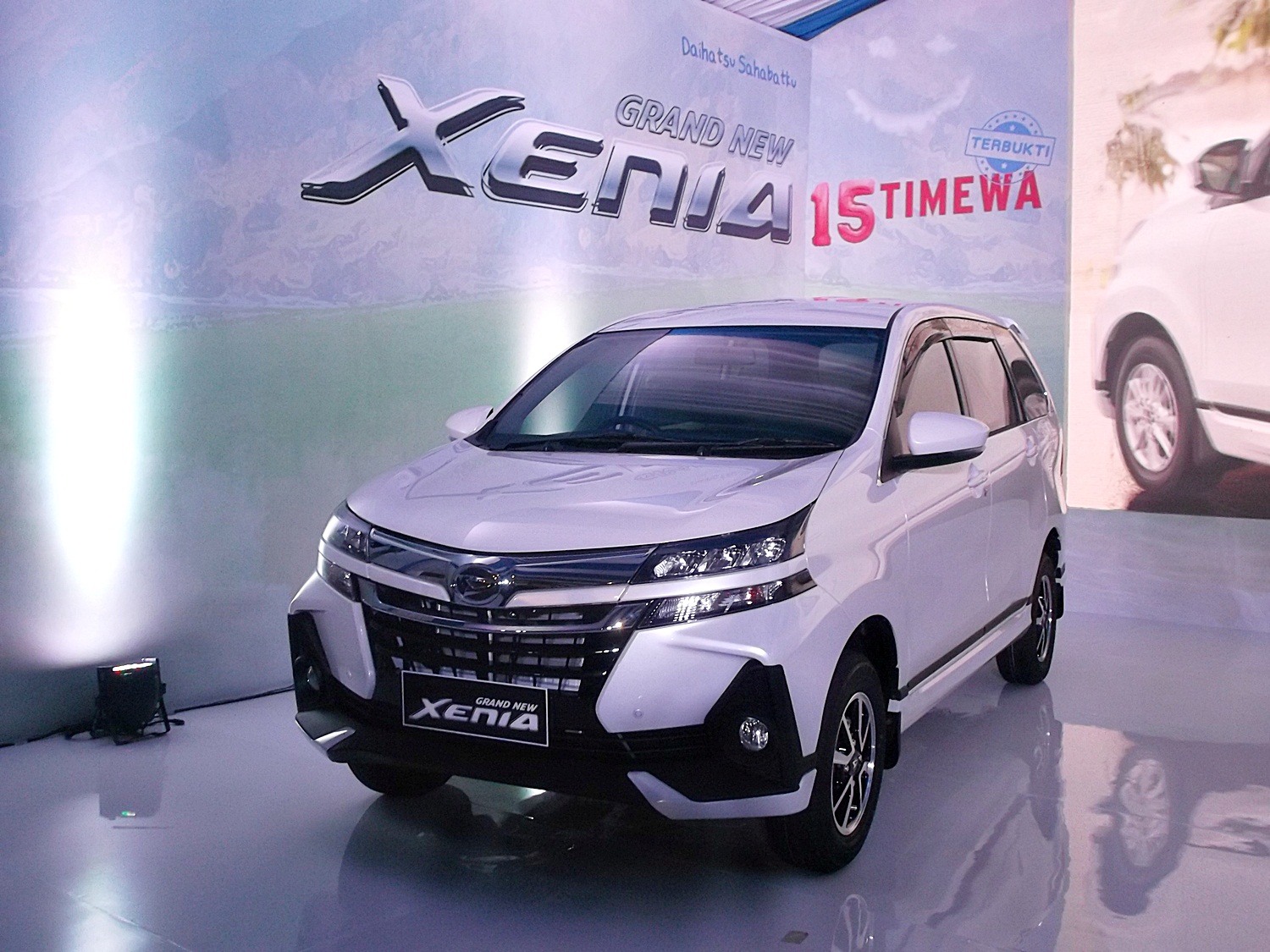 Daihatsu Xenia 2019
