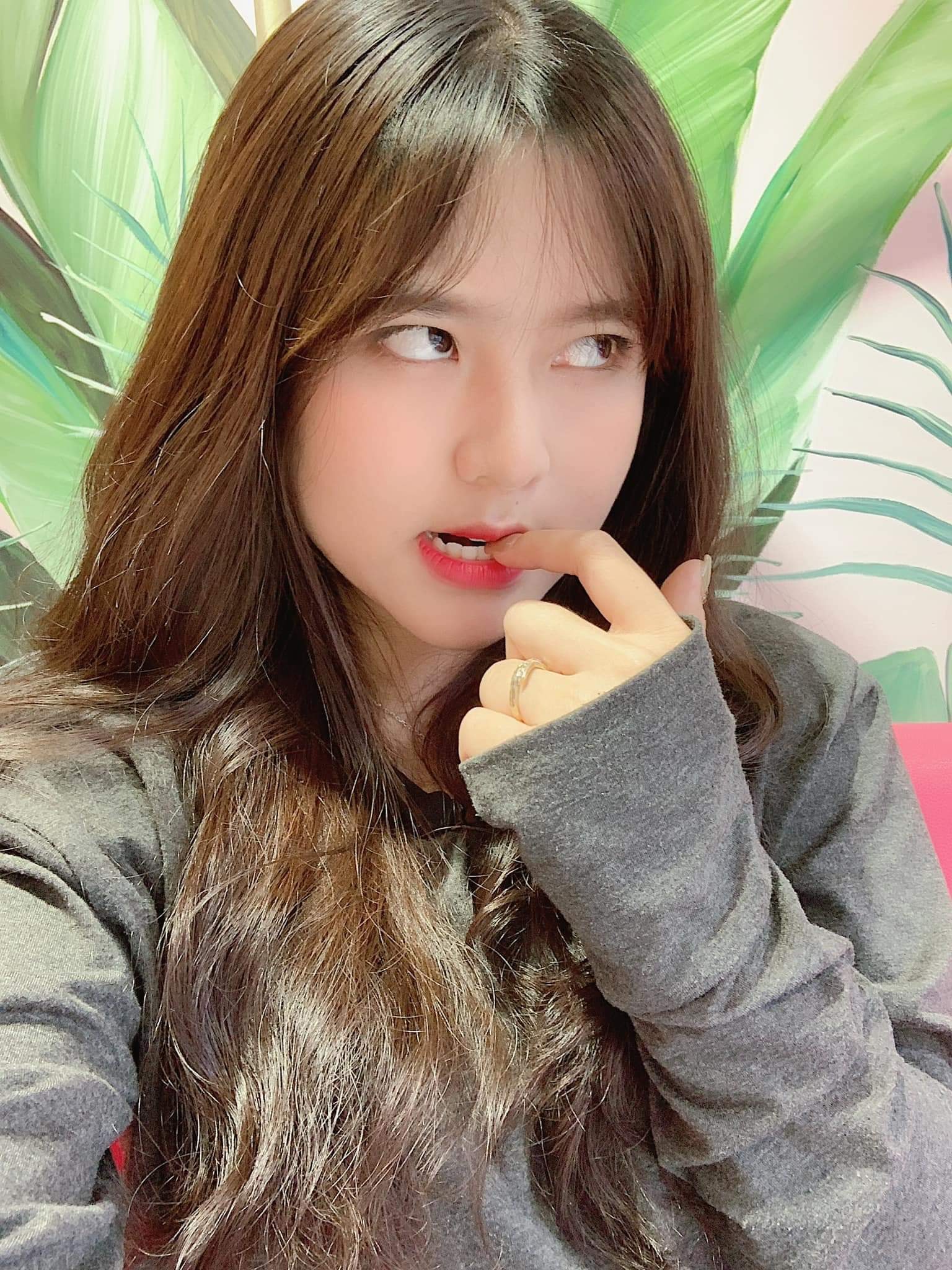 Clip Hường Bear quên tắt live  16