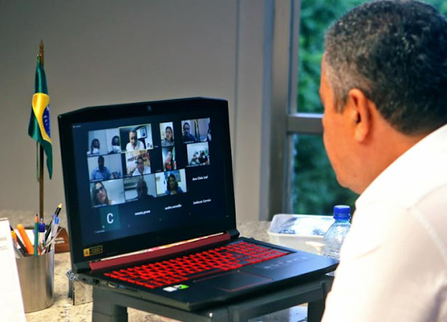 Prefeitos discutem com o governador ações de combate ao Coronavírus