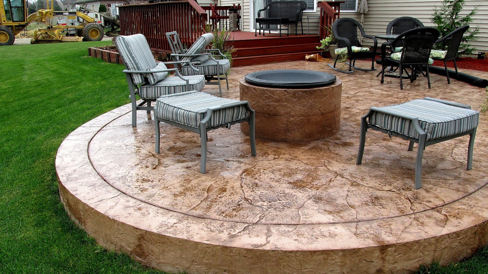 Stamped Concrete Fire Pit - Fire Choices