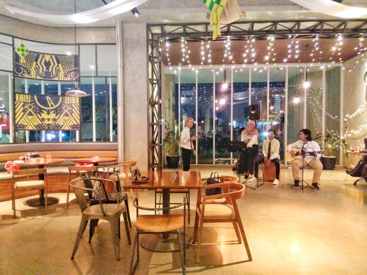 Wok And Talk, Konsep Baru Buffet Dinner Yello Hotel Surabaya