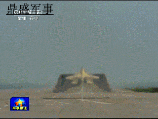 J-15+Fighter+Jet+Taking+Off+From+Ski-Jump+Ramp.gif