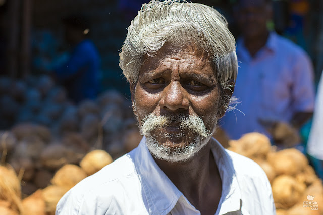 retrato de hombre en kerala india