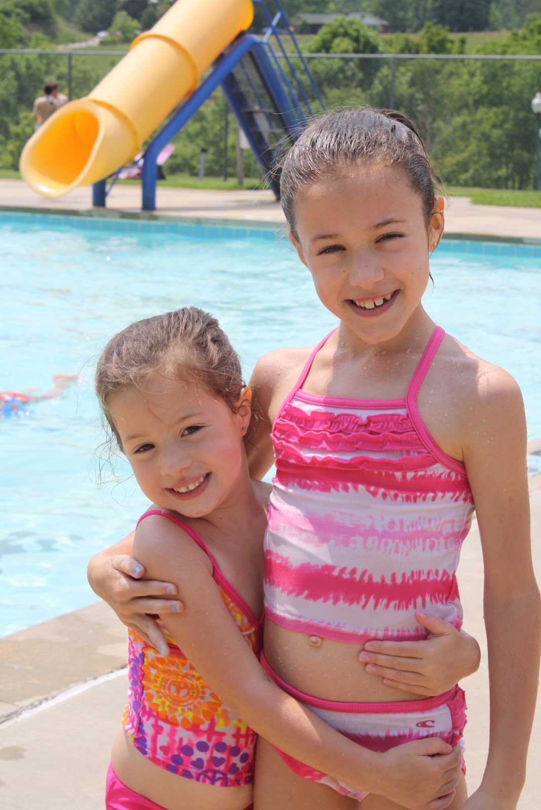 raising-three-girls-little-swimmers
