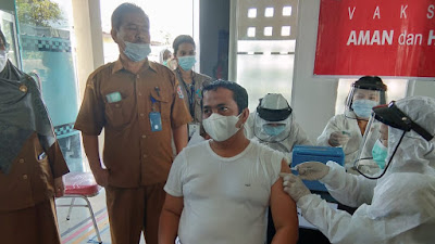Ismail S.STP, MSP Orang Pertama Penerima vaksin Covid-19 di Kecamatan Sunggal
