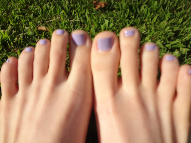 Sally Hansen Lacy Lilac nail polish on toenails