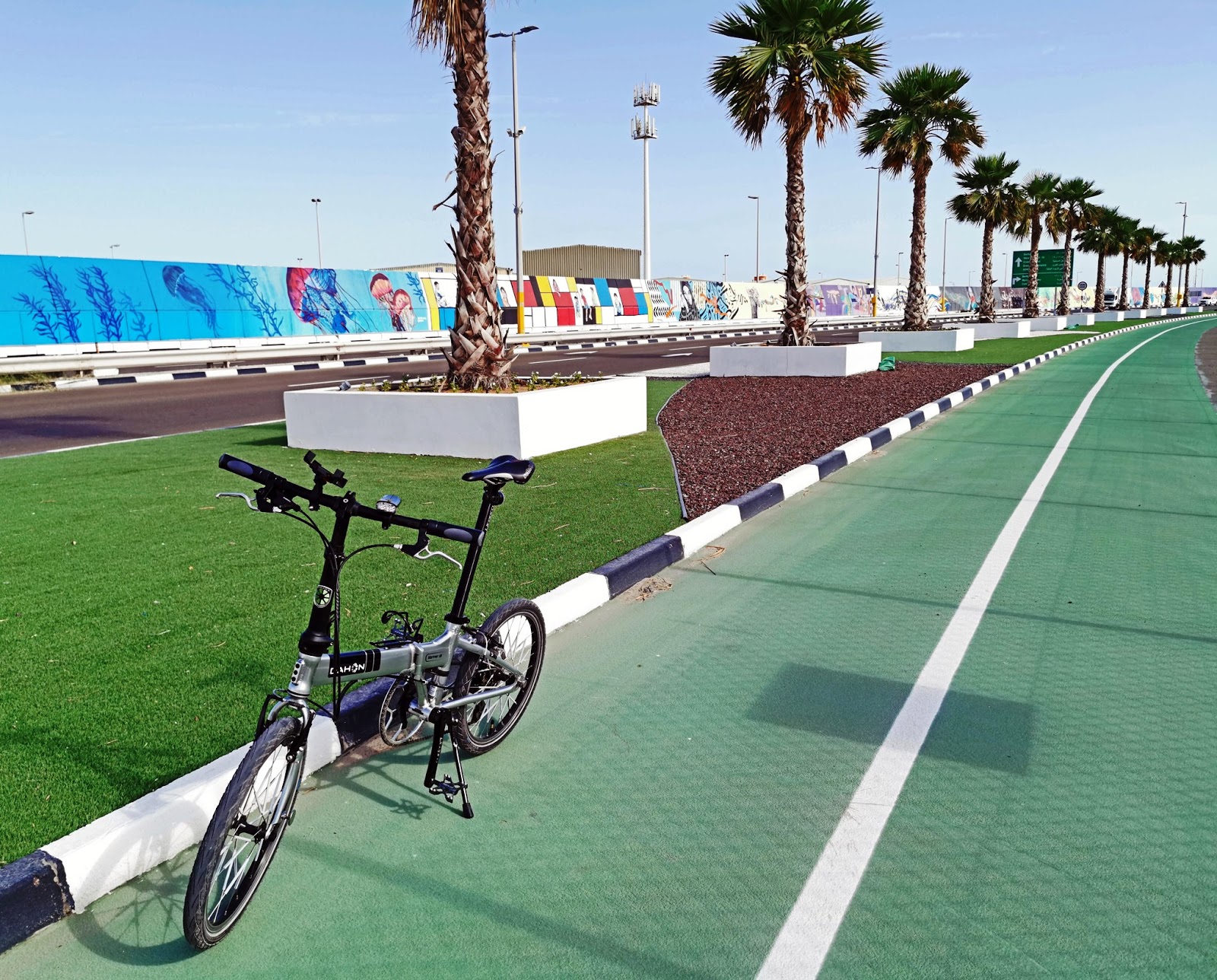 the viewing deck: Abu Dhabi Folding Bike Cycling (21 km): Zayed Free ...