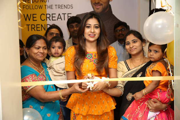 Manali Rathod Launches BE YOU Salon At Miyapur Photos 12