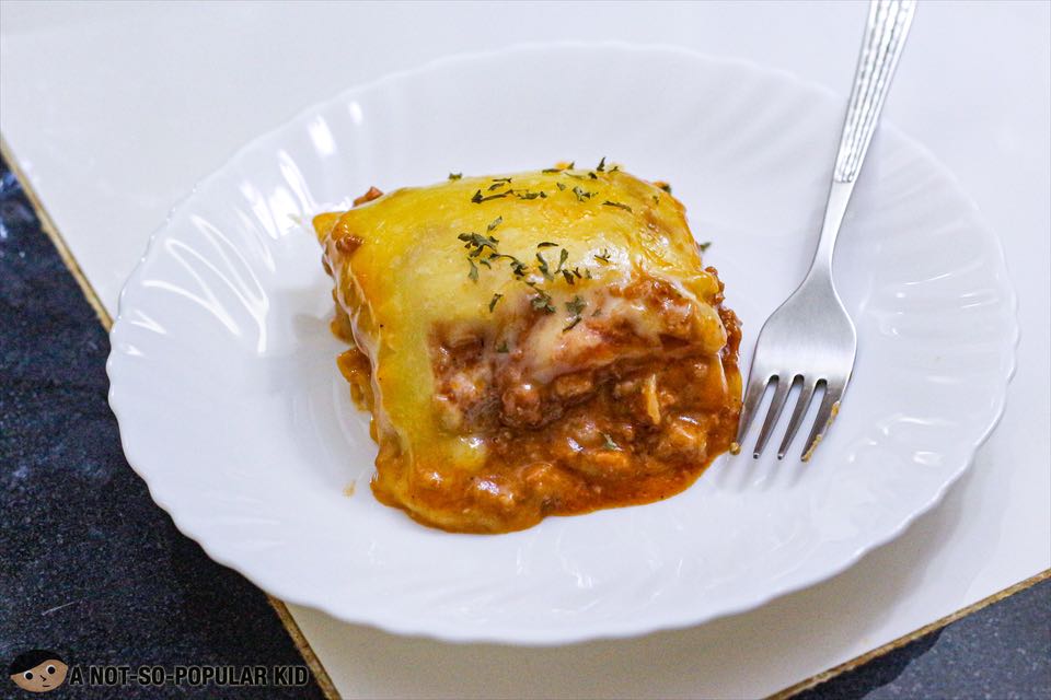 Doña Mila's Special Lasagna Delivery Review A NotSoPopular Kid