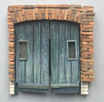 Modelling: 1.003 Hinterhof – Garagentor mit Backsteinwand