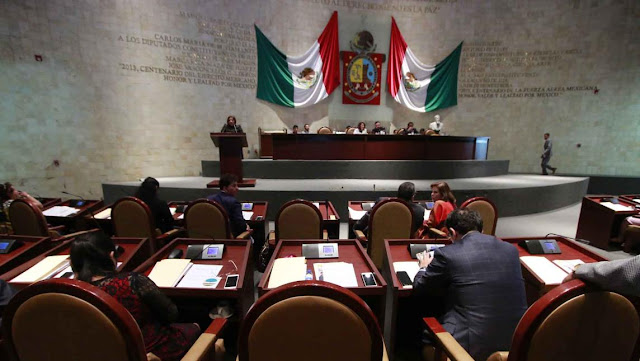Helicopterazo revienta sesión en el Congreso de Oaxaca