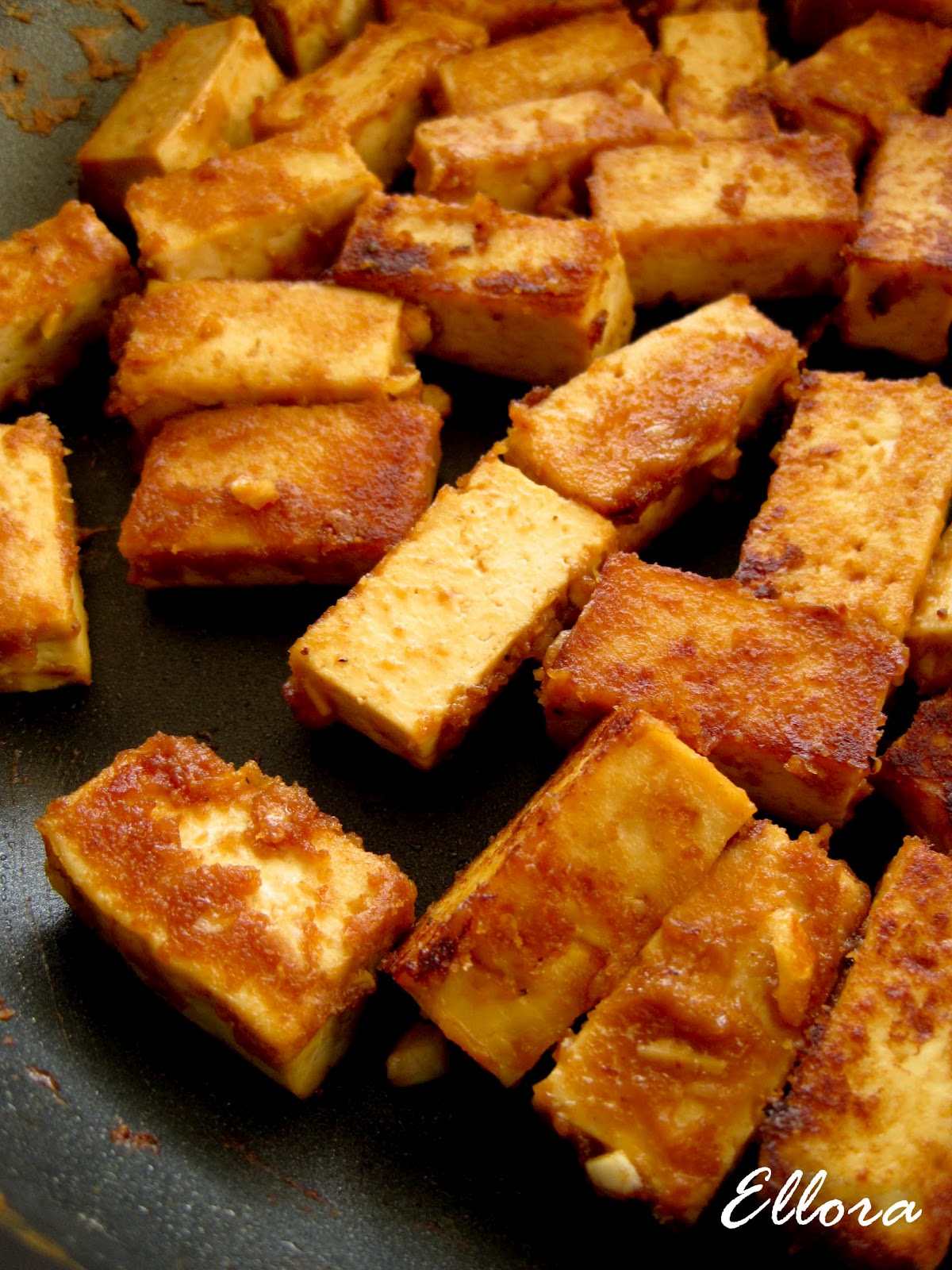 Retour vers la santé Tofu sauce aux arachides