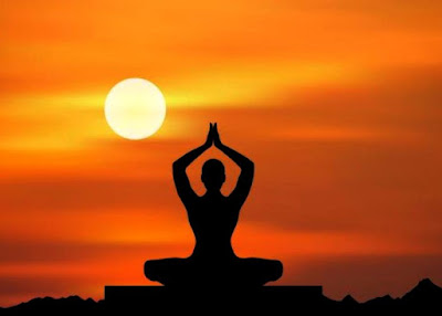 Some Amazing Reasons Why Should You Learn Yoga in India