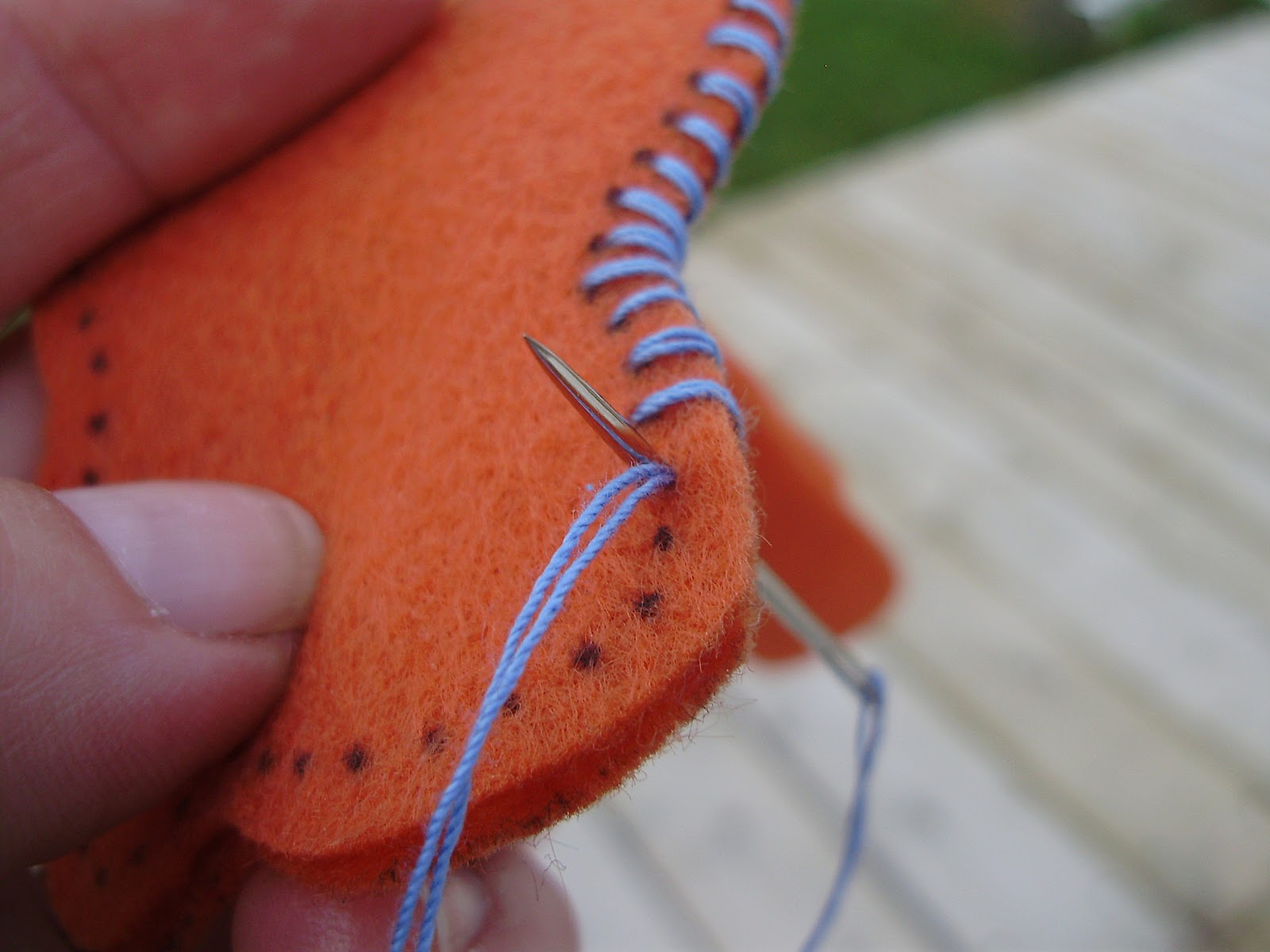 Sewing with Kids How to Sew a Lock Stitch, Technique 1