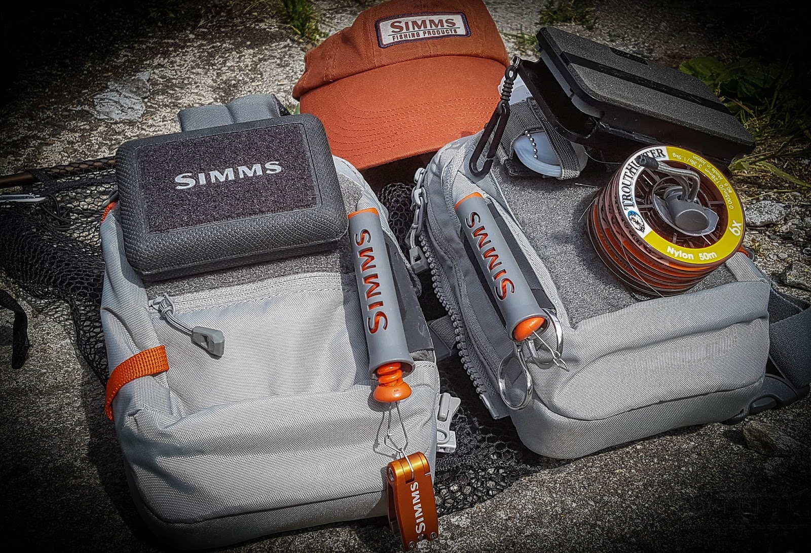 simms dual chest pack