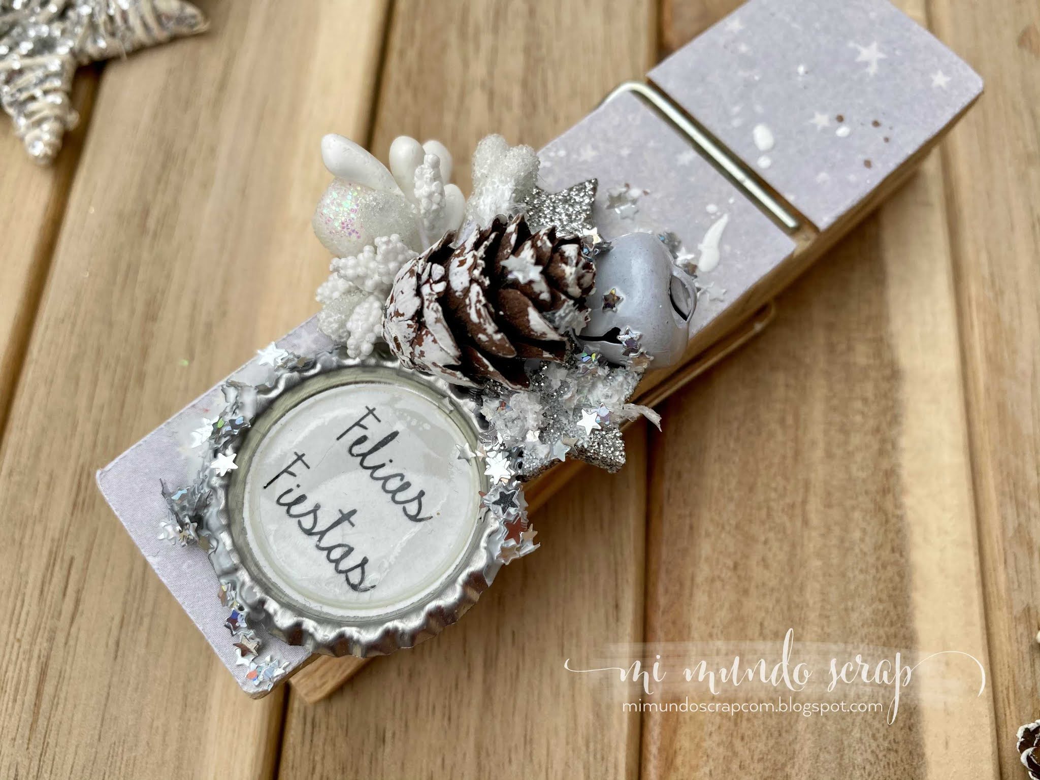 CONJUNTO DE PINZAS NAVIDEÑAS MI MUNDO SCRAP