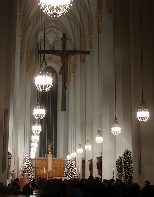 munich's fraunenkirche, christmas eve mass