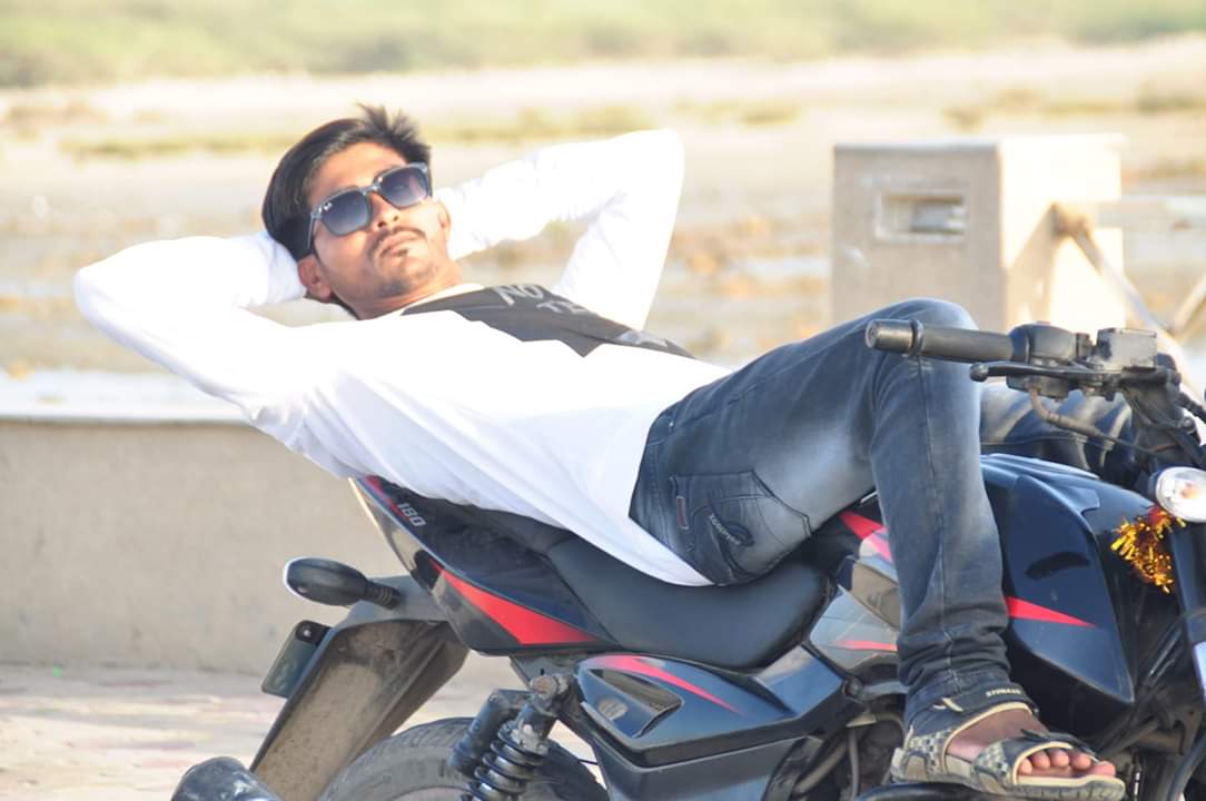 Featured image of post Dslr Photo Shoot Pose Boy New Car / See more ideas about photoshoot poses, photoshoot, car girls.