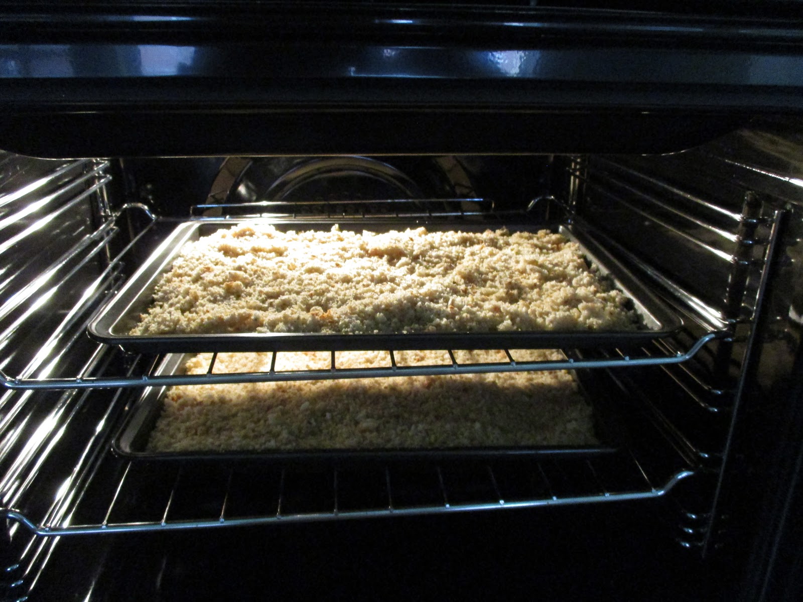 3 Ways To Use Bread Crusts Adexhome Ex