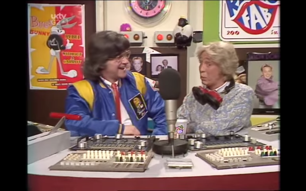 The Review Nebula Gravity Falls Review "Little Gift Shop of Horrors" (Season 2, Episode 6)