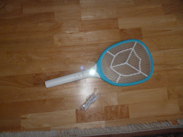 Moni´s Blog: Elektrische Fliegenklatsche im Test