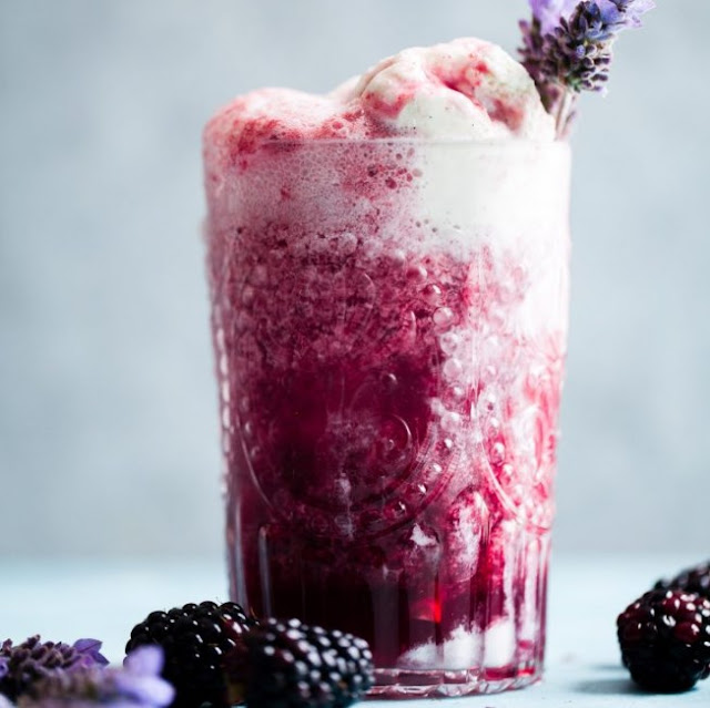 Iced Blackberry Infused Earl Grey Tea #drink #recipes