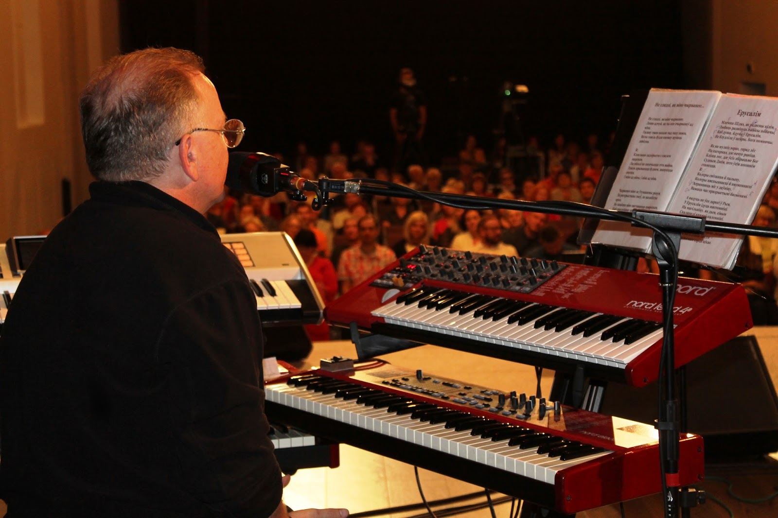 прославление концерт. ансамбль казачьей песни любо сочи. концерт служение. поклонение христианское. прославление бога.