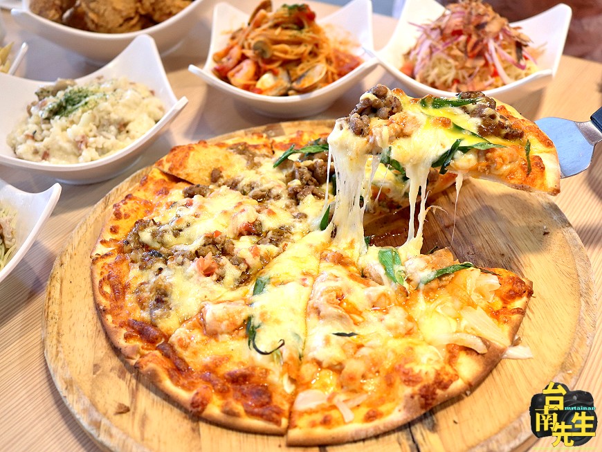 台南披薩吃到飽/手工現做窯爐燒烤/特調配方麵皮搭配豐富餡料/20多種披薩口味一次滿足/披薩、炸雞、脆薯、義大利麵、飲料、沙拉、濃湯、冰淇淋無限供應/不收服務費