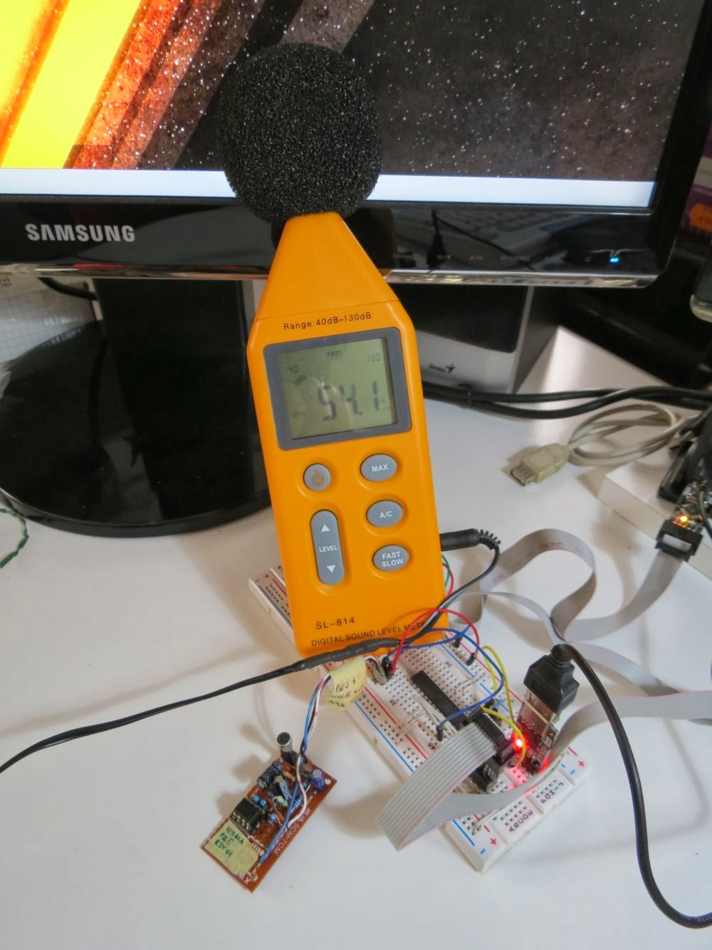 Shetland Wiskunde ingenieur Davide Gironi: A simple Sound Pressure Level Meter (SPL) dB audio meter  using AVR ATmega