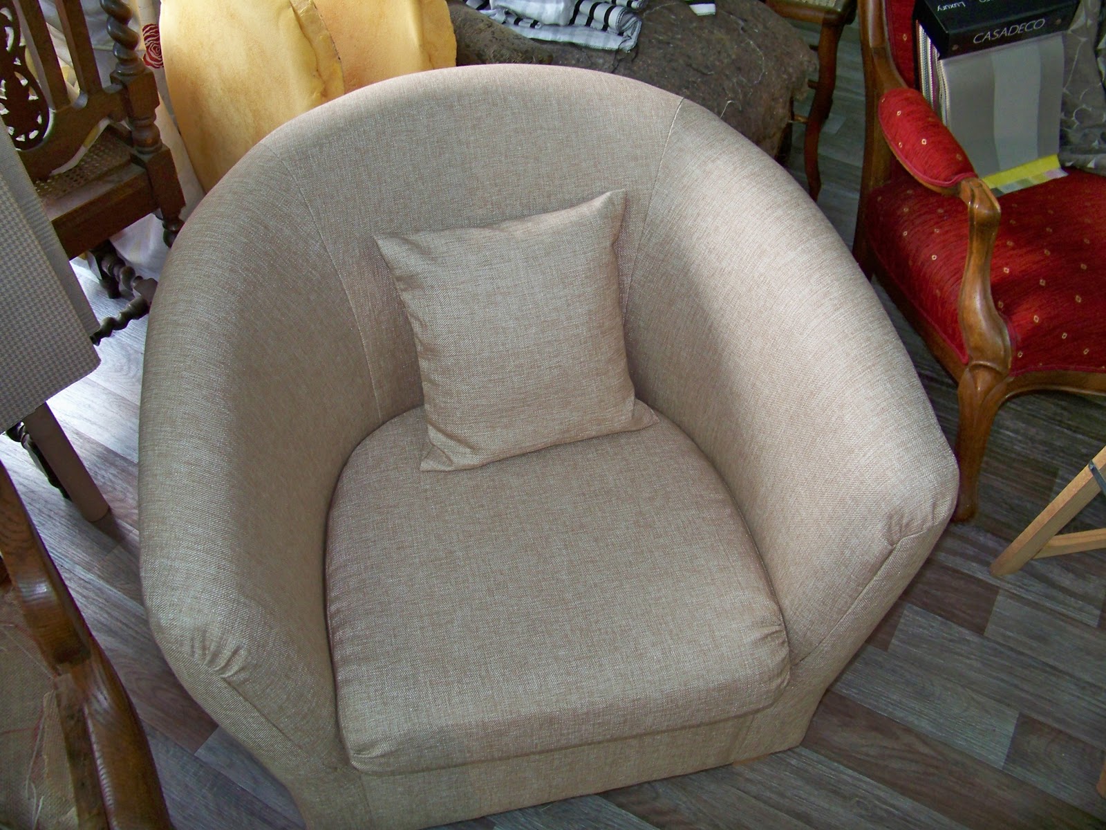 TAPISSIER DECORATEUR: Housse de fauteuil