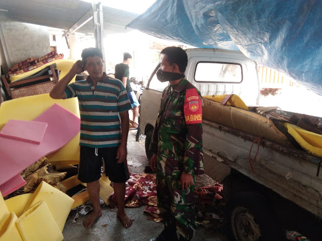 Babinsa Koramil 23/Ceper Beri Himbauan Pengusaha Mebel