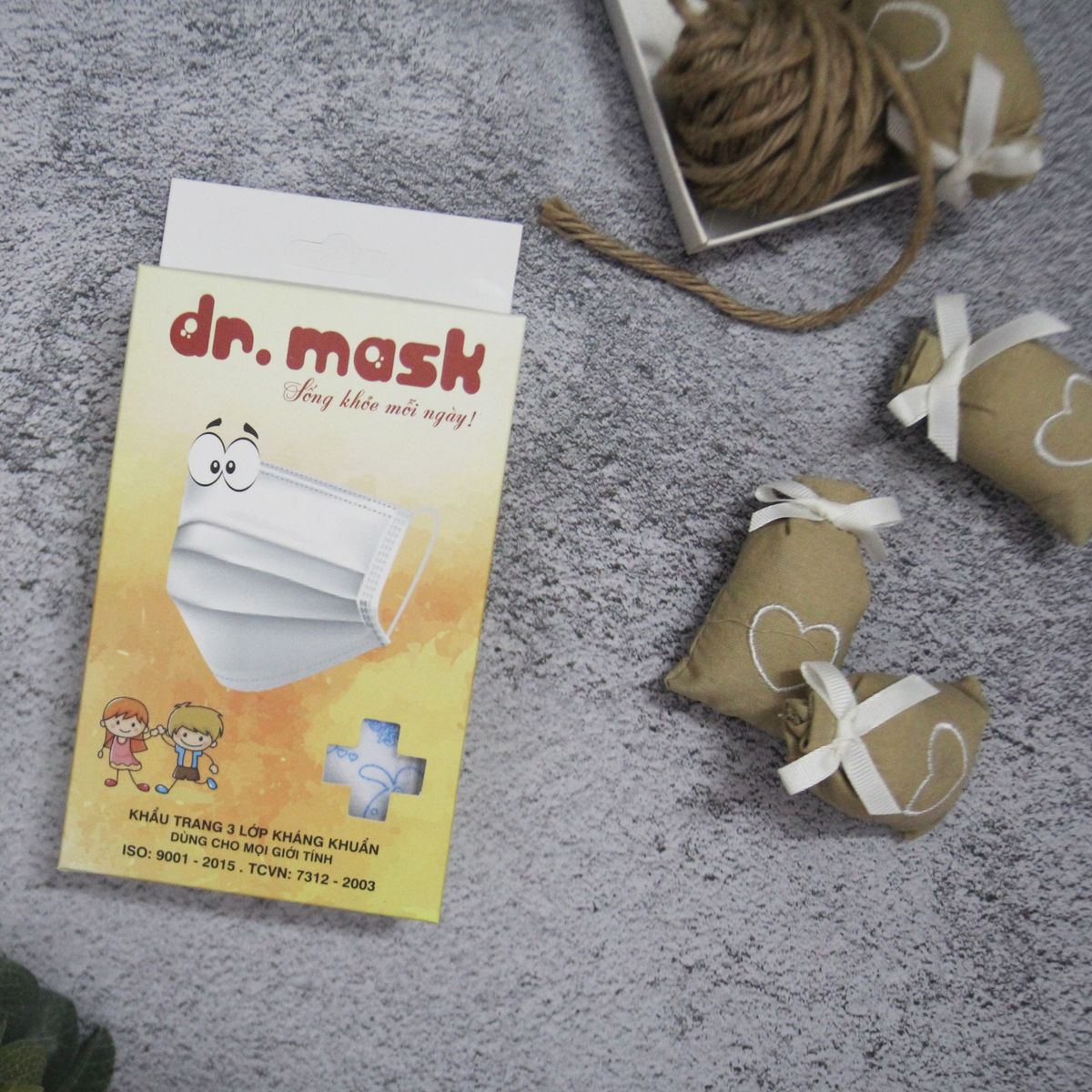 KHẨU TRANG TRẺ EM (3 LỚP, HỘP 20 CÁI) - 100 HỘP/THÙNG - DR.MASK