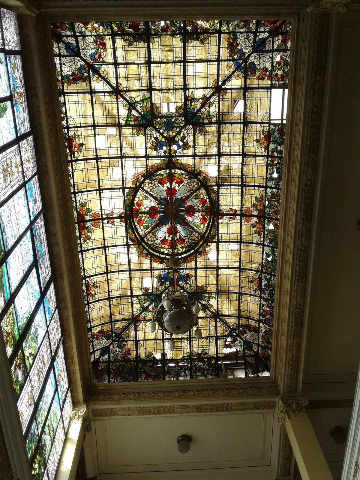 La ceja de Frida Cultural LA CASA FERNANDINI Y EL PRIMER ASCENSOR